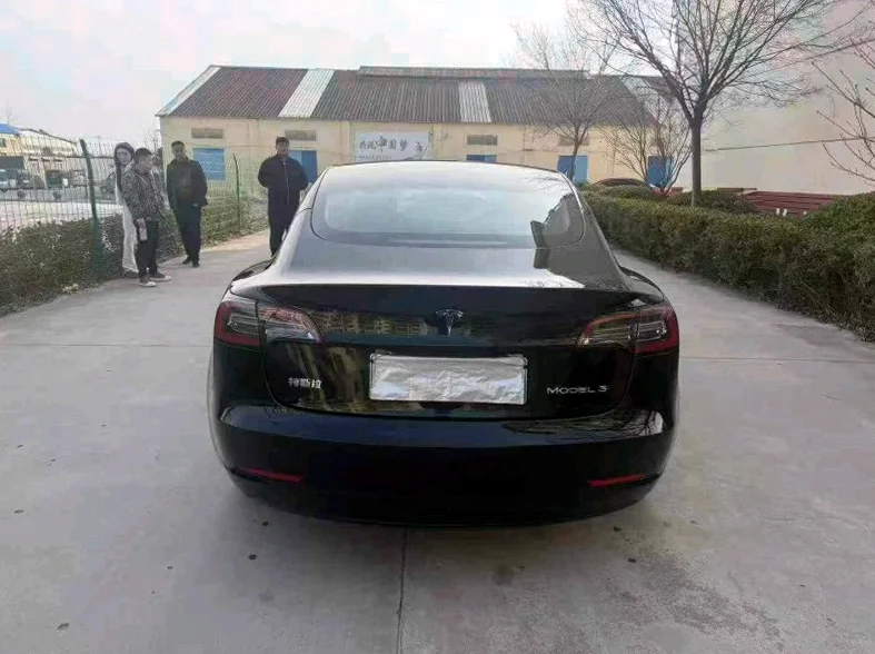 特斯拉MODEL 后面外观三