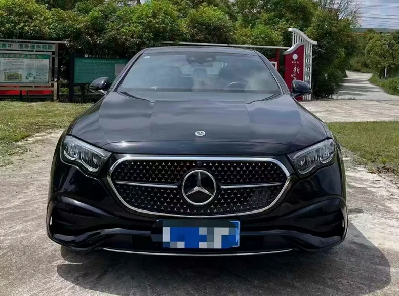24年奔驰E300L大标时尚版