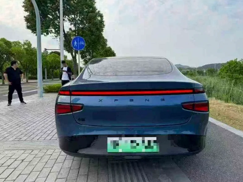小鹏汽车p7 驾驶室