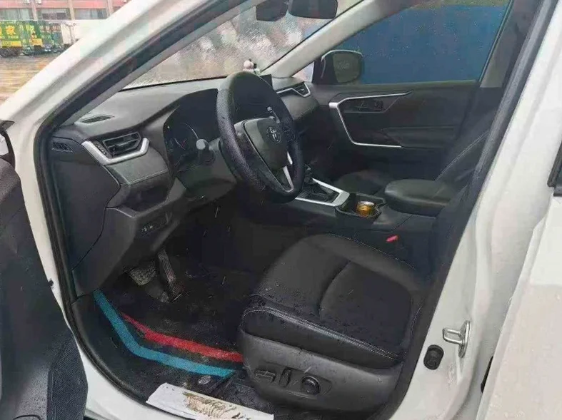 丰田RAV4荣放 后面外观二
