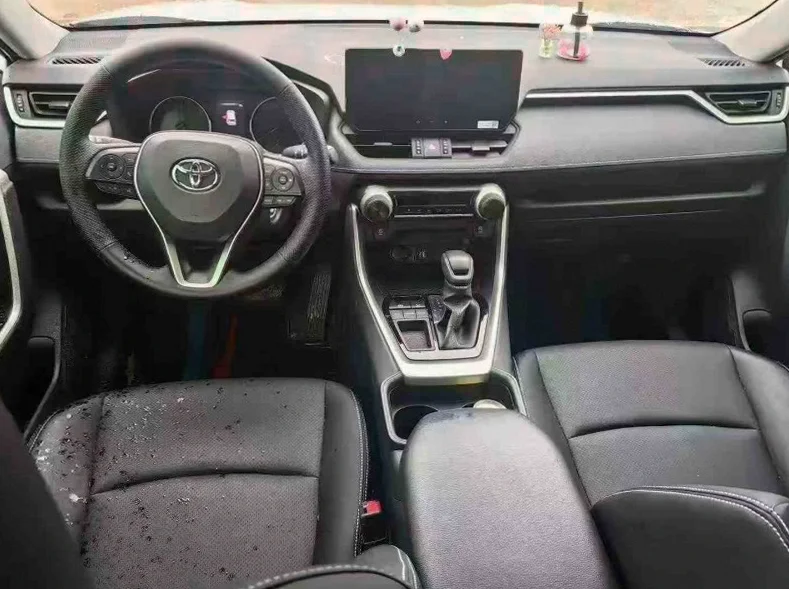 丰田RAV4荣放 后面外观三