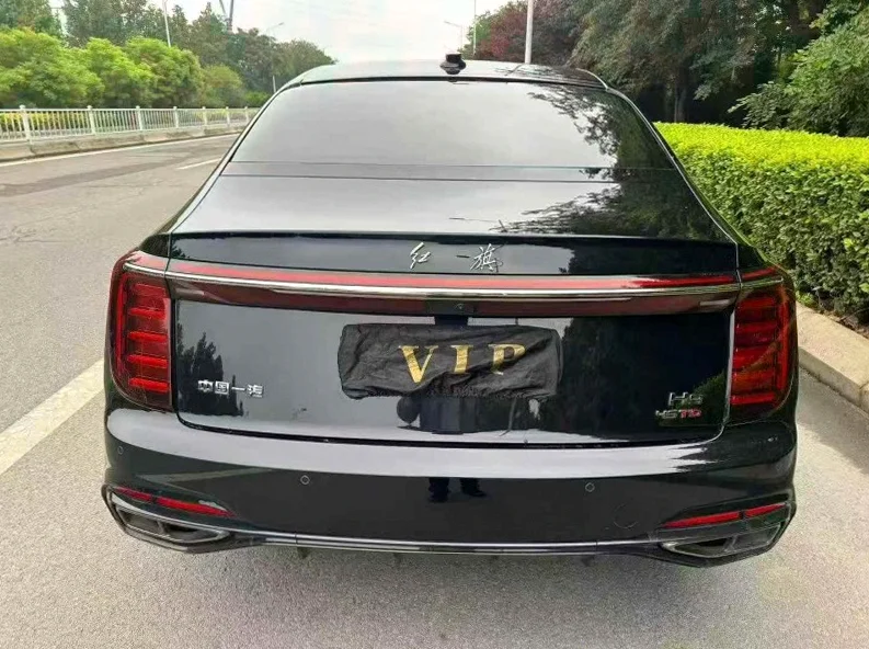 红旗H9 驾驶室