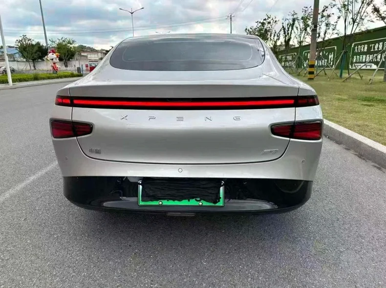 小鹏汽车p7 驾驶室