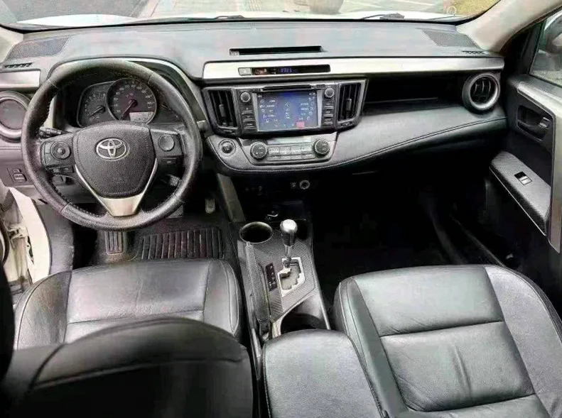 丰田RAV4 后面外观二