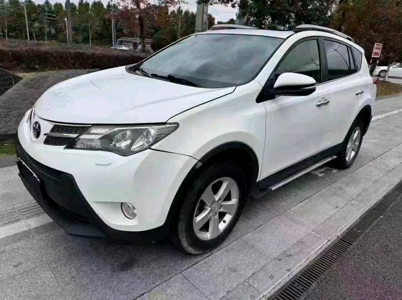 丰田RAV4 正面外观三