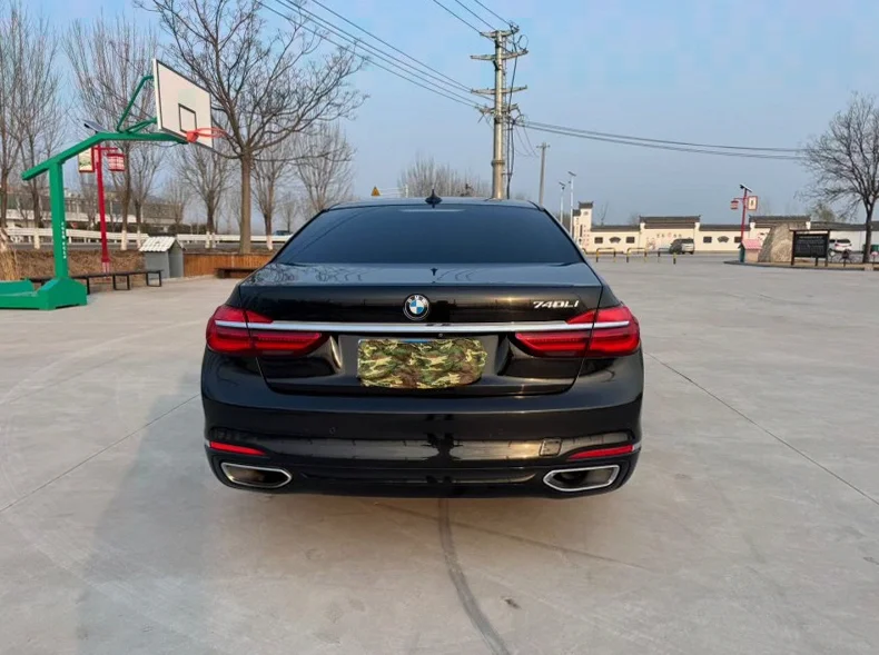 宝马7系 驾驶室