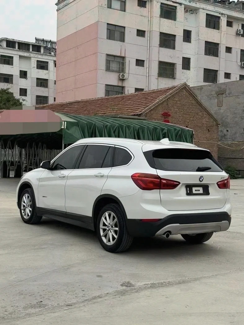 X1宝马 内饰后排