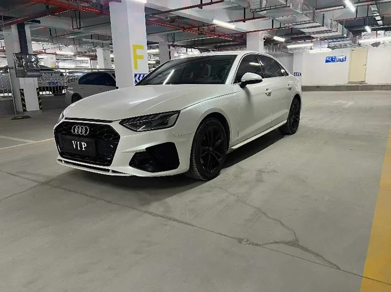 奥迪A4L 正面外观三