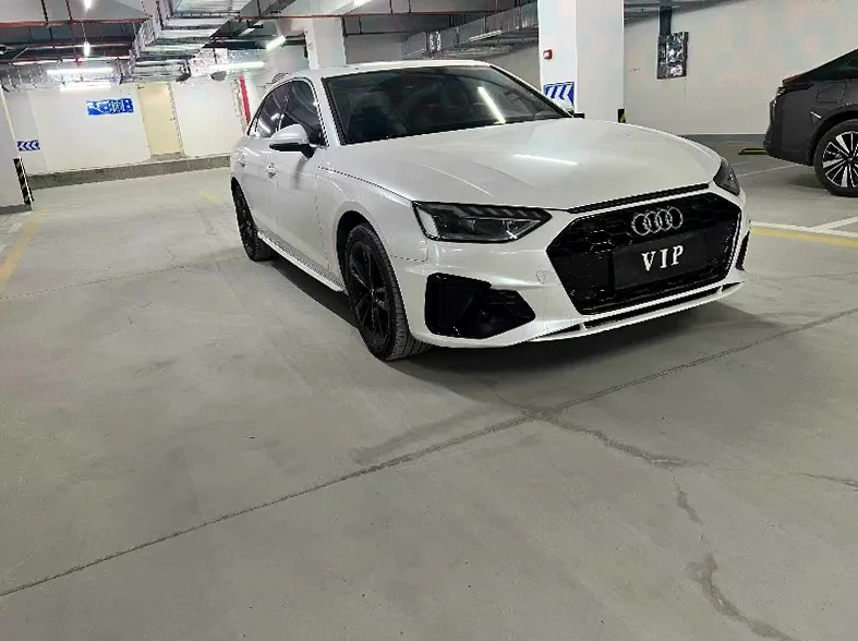 奥迪A4L 正面外观二
