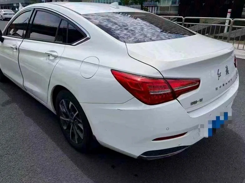 红旗H5 驾驶室