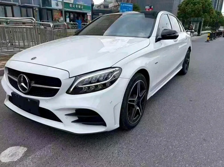 奔驰C 正面外观三