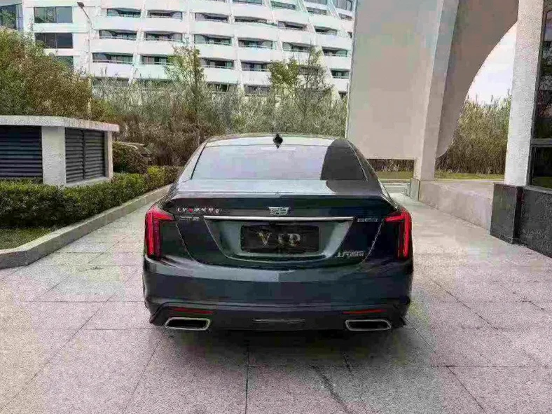 凯迪拉克CT5 驾驶室