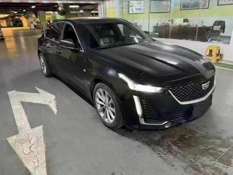 凯迪拉克CT5 后面外观二