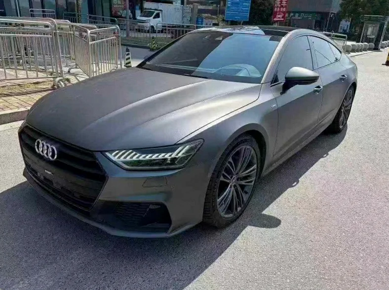 奥迪A7L 正面外观三