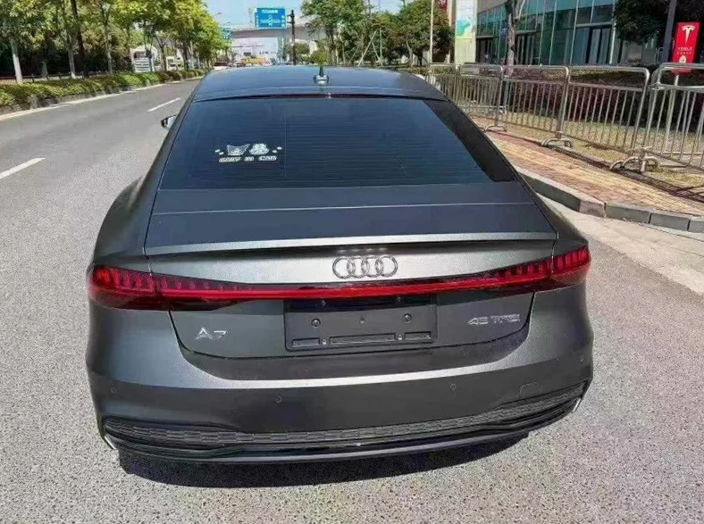 奥迪A7L 驾驶室