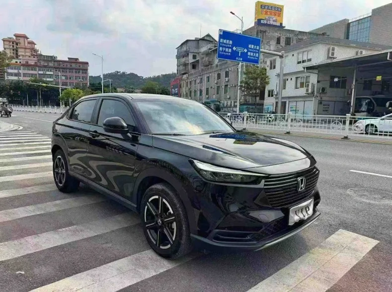 本田缤智 正面外观二