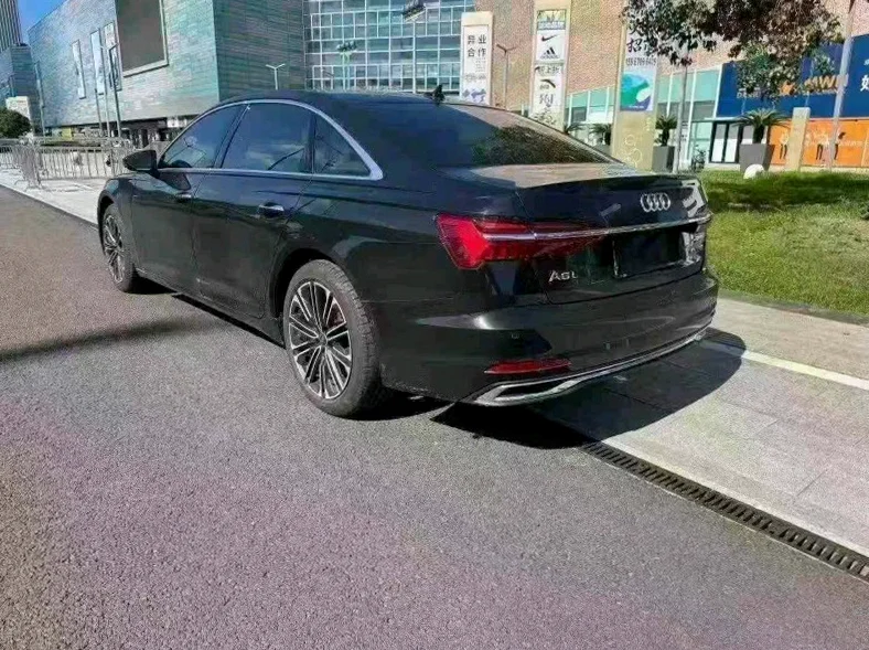 奥迪A6L 后面外观三