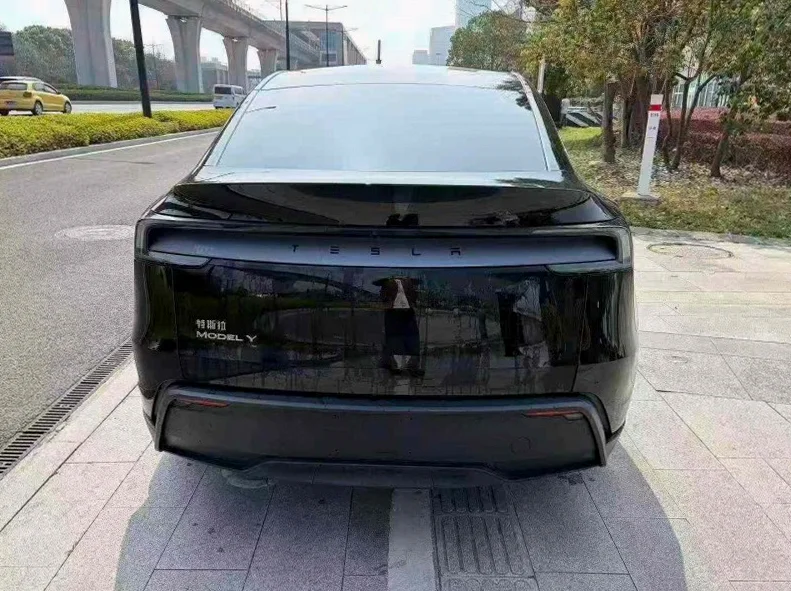 特斯拉MODEL 驾驶室