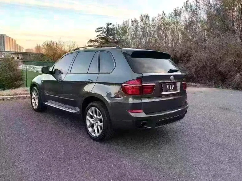 宝马X5 后面外观三
