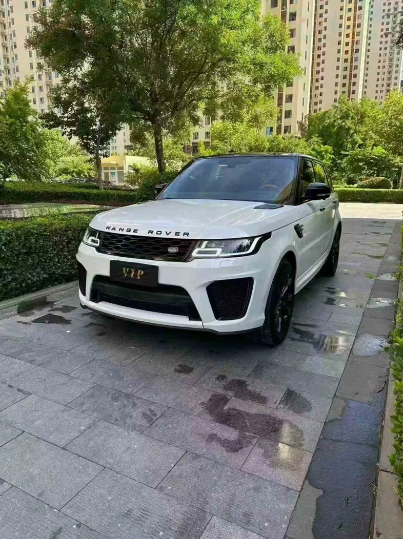 路虎揽胜运动 正面外观三