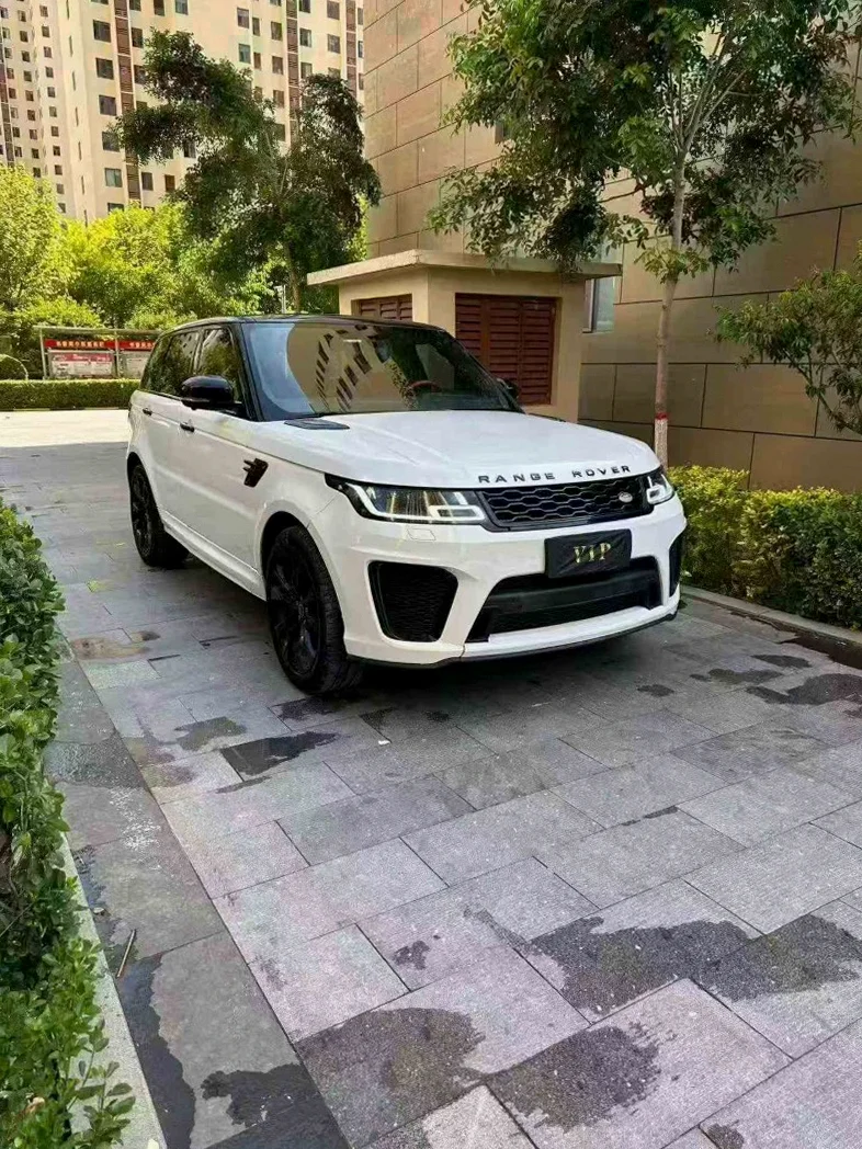 路虎揽胜运动 正面外观二