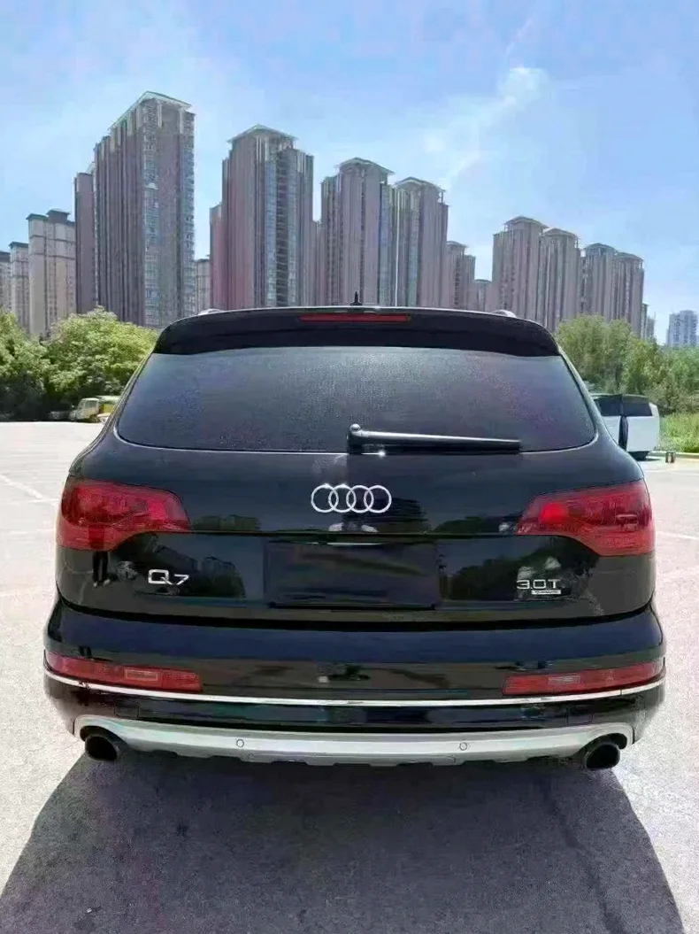 奥迪Q7 驾驶室
