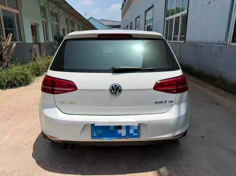 大众高尔夫 后面外观三