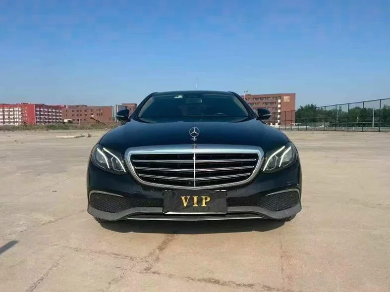 17年奔驰E300豪华