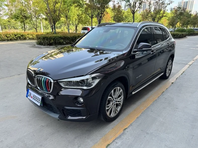 X1宝马 正面外观二