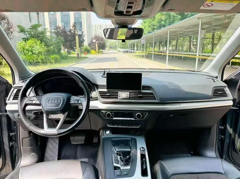 奥迪Q5 后面外观三