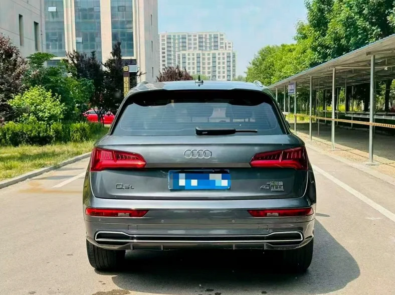 奥迪Q5 驾驶室