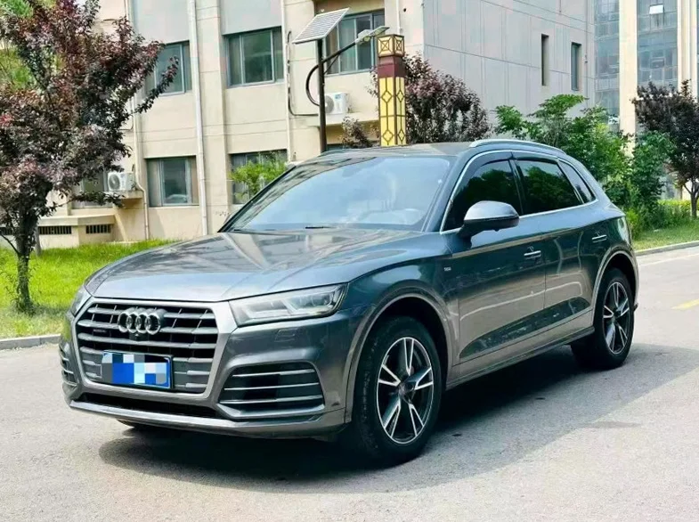 奥迪Q5 正面外观三