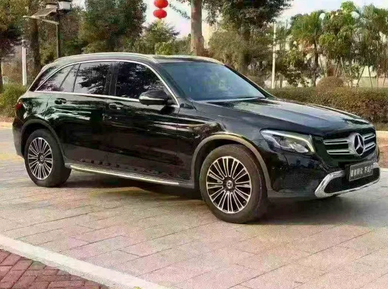 奔驰GLC 正面外观二