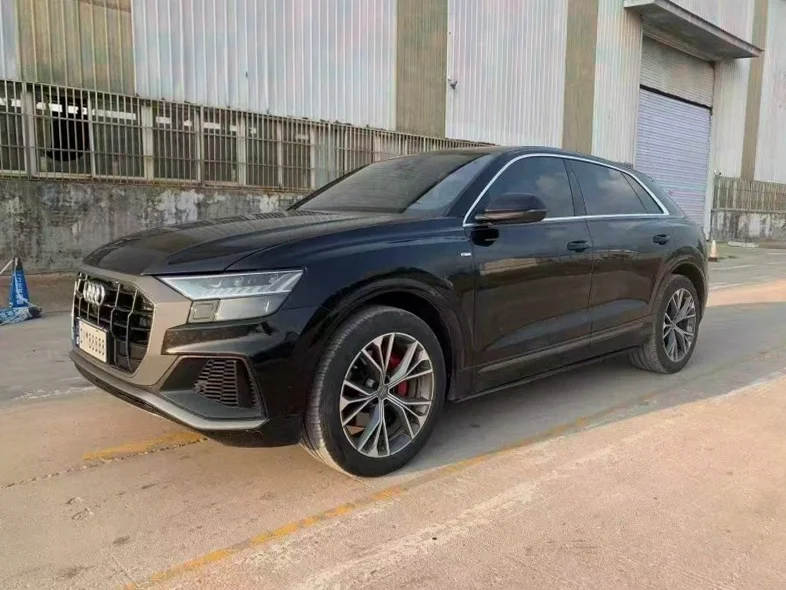 奥迪Q8 正面外观三