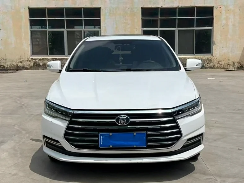 20年比亚迪秦 1.5L自动挡