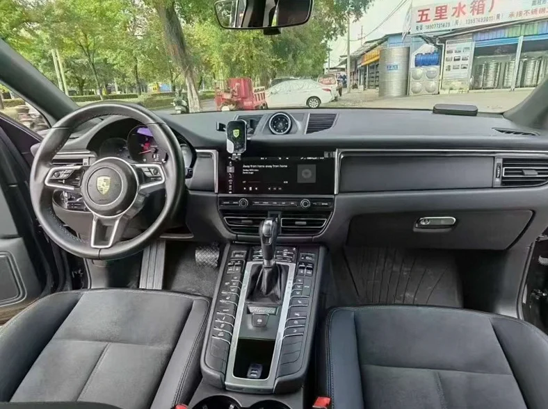 保时捷Macan 内饰前排