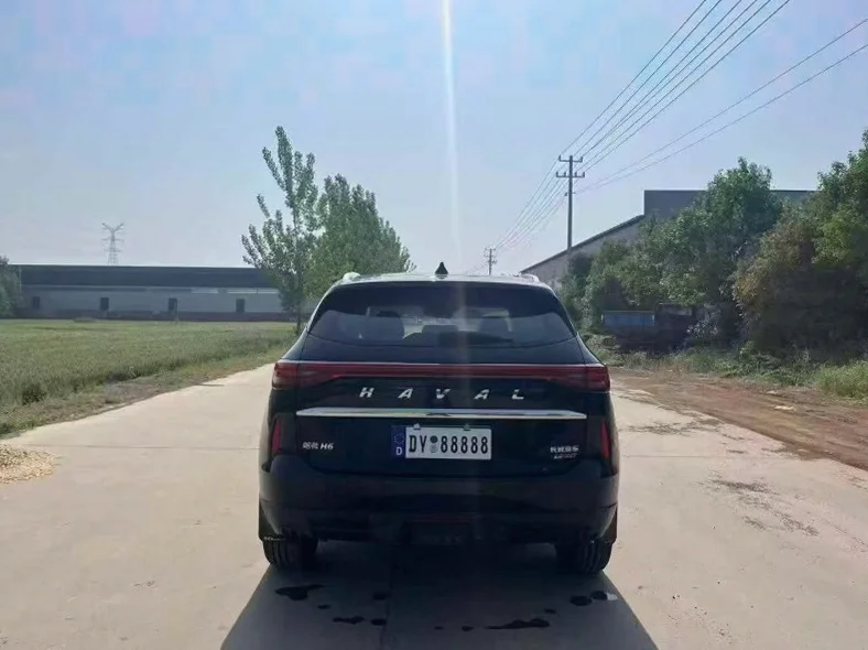 哈弗H6 驾驶室