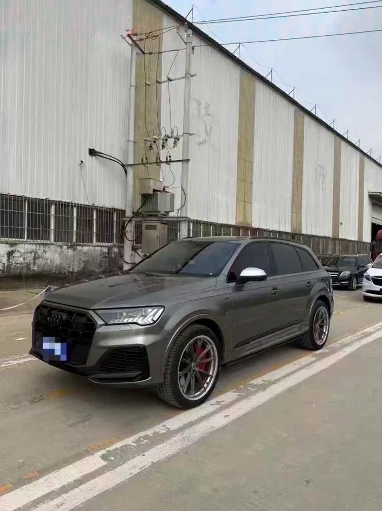 奥迪Q7 正面外观二