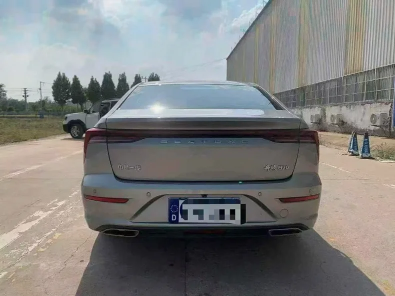 奔腾B70 驾驶室