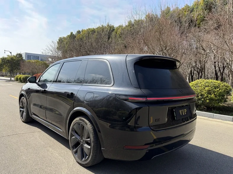 理想L9 驾驶室