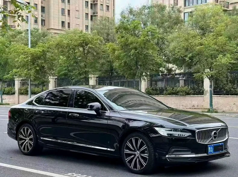 沃尔沃S90 正面外观二