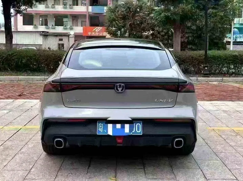 长安汽车UNI 驾驶室