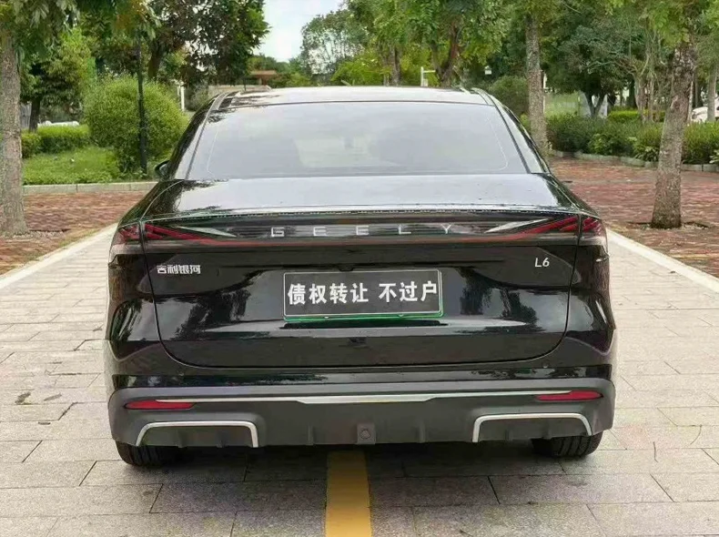 吉利银河 驾驶室