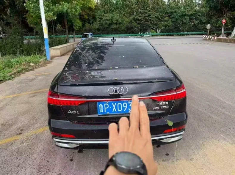 奥迪A6L 驾驶室