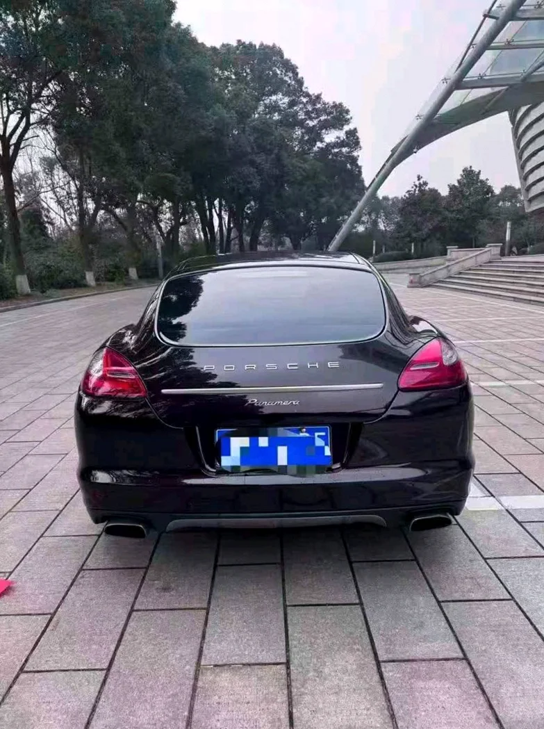 保时捷帕拉梅拉 内饰后排