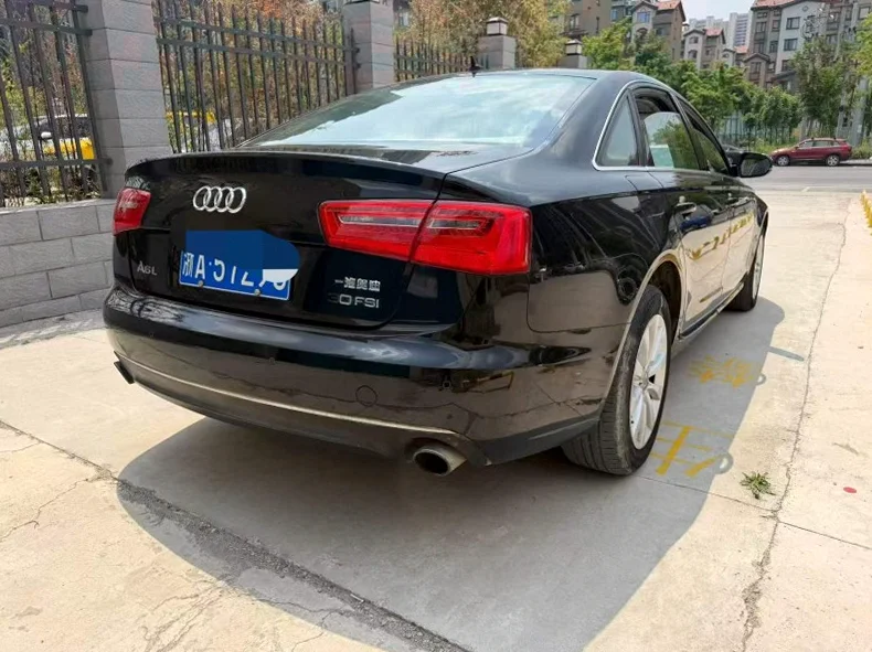 奥迪A6L 驾驶室