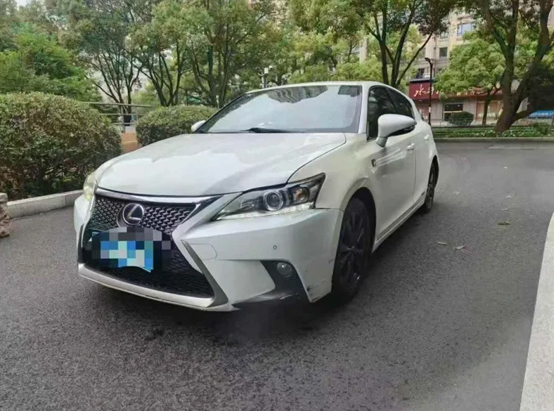 凯迪拉克CT6 正面外观二