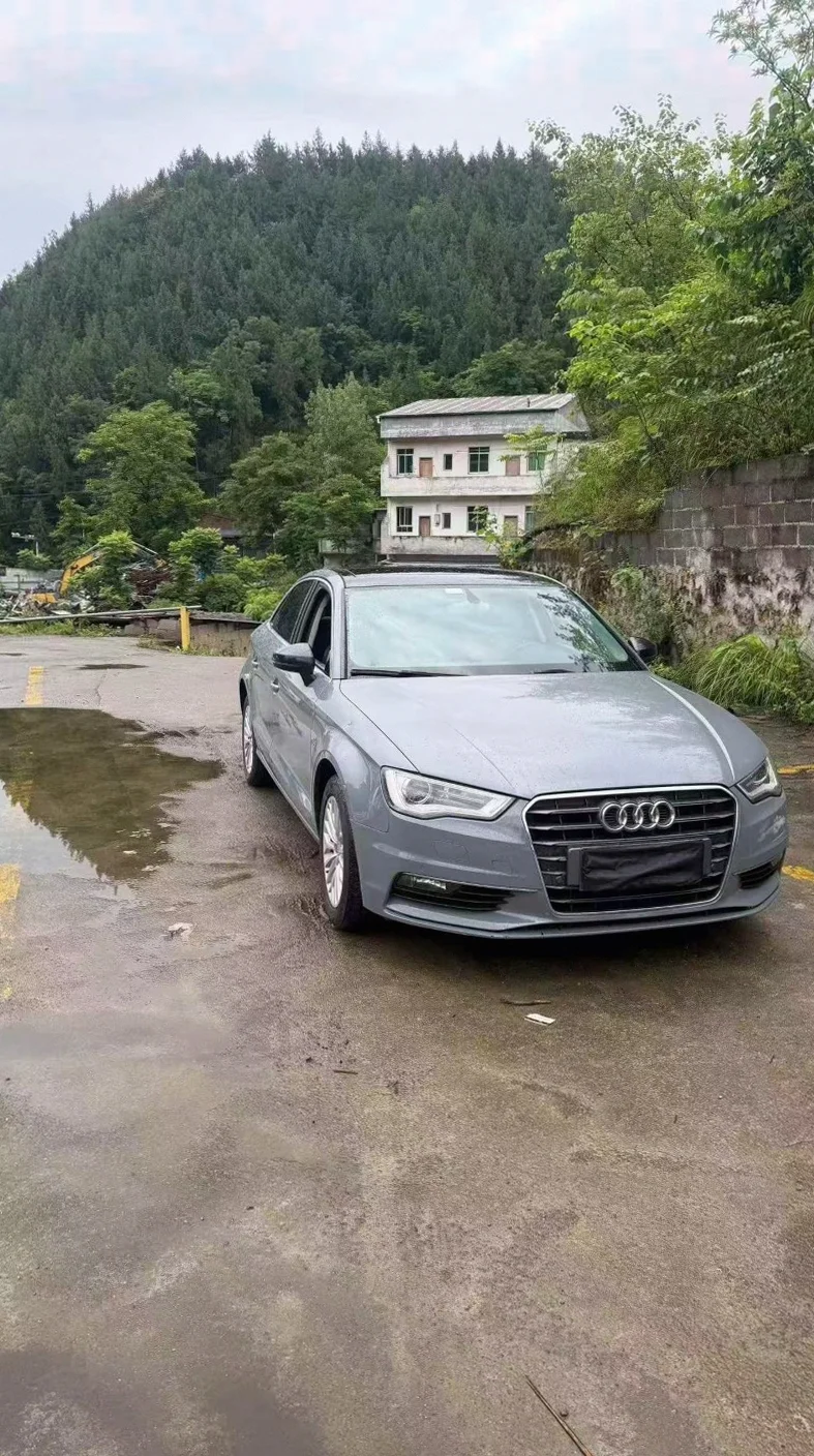 奥迪A3 正面外观三