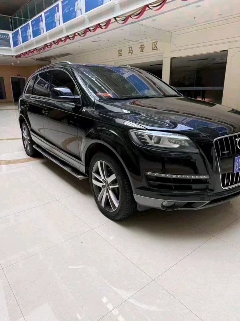 奥迪Q7 正面外观二