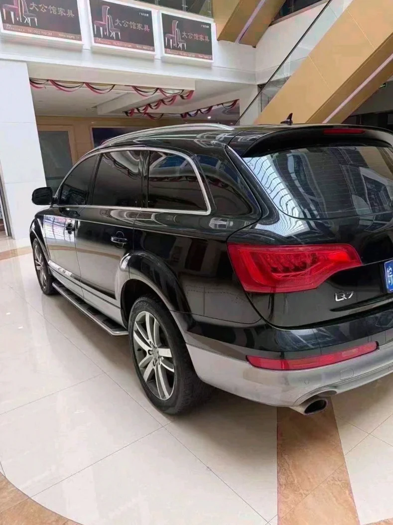 奥迪Q7 驾驶室